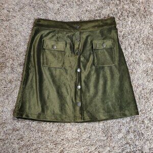 Woman's Green Skirt by Umgee 18" Long Size Medium